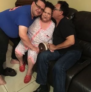 Meet your Posher, Iris